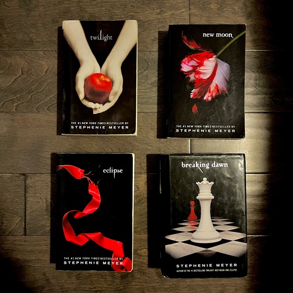 Other - Twilight Saga Books